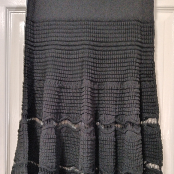 Blugirl Blumarine Short Sleeve Knit Dress - Picture 2 of 13